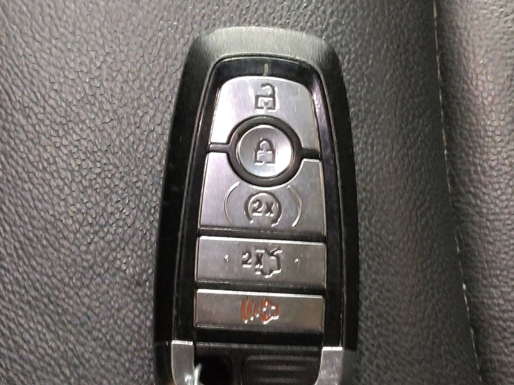 Used 2017 Ford Edge SEL w/ Equipment Group 201A image 32