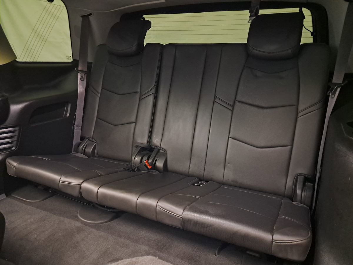 Used 2016 Cadillac Escalade 4WD image 25