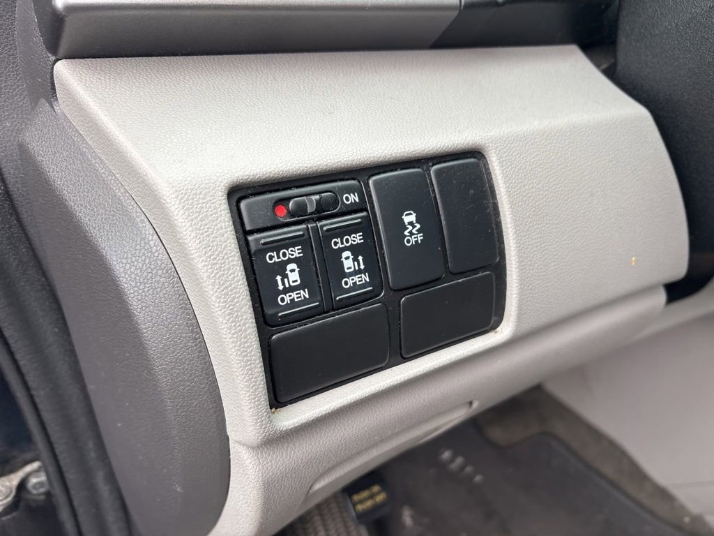 Used 2014 Honda Odyssey EX image 17