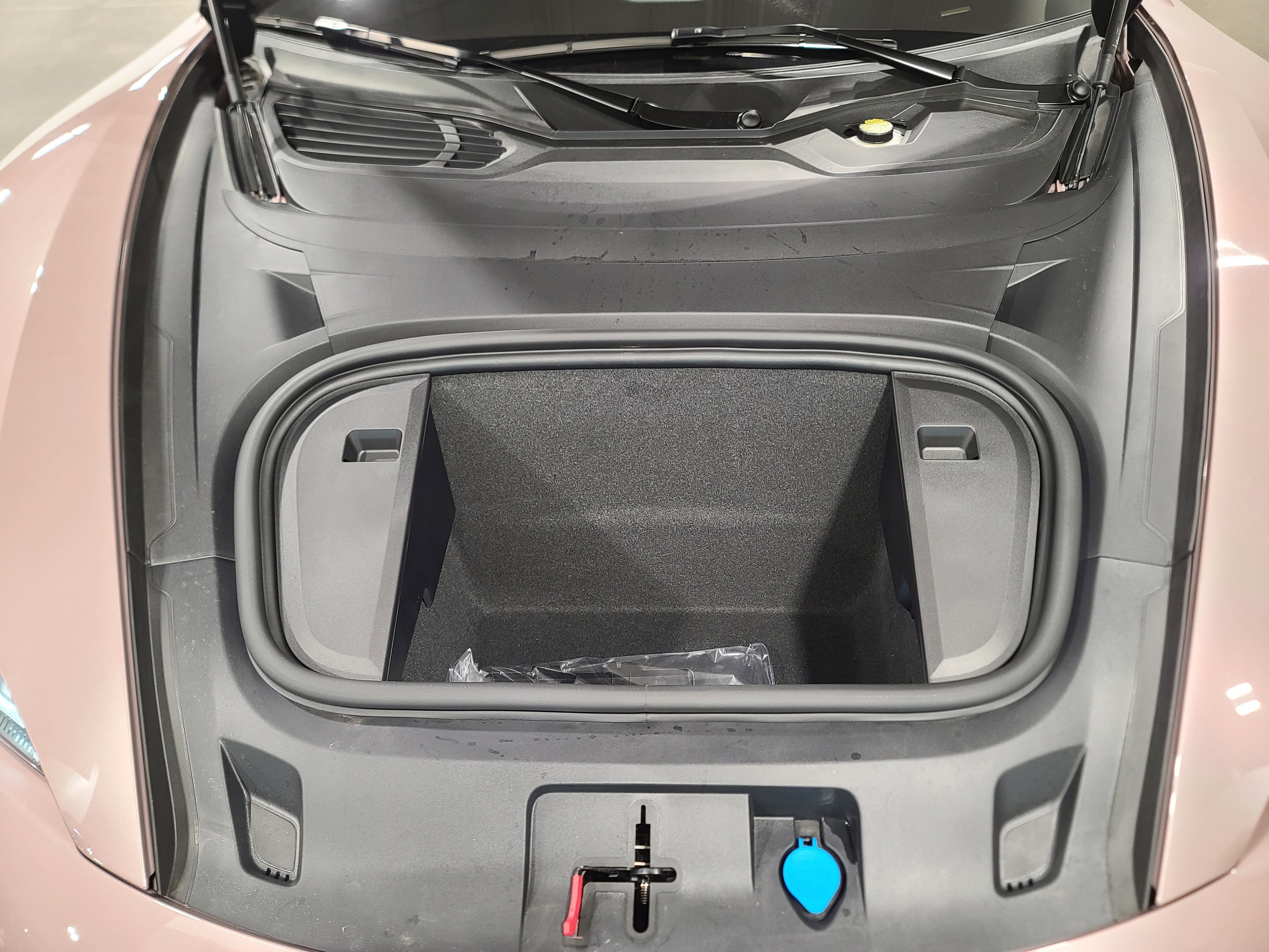 New 2026 Porsche Taycan RWD image 29