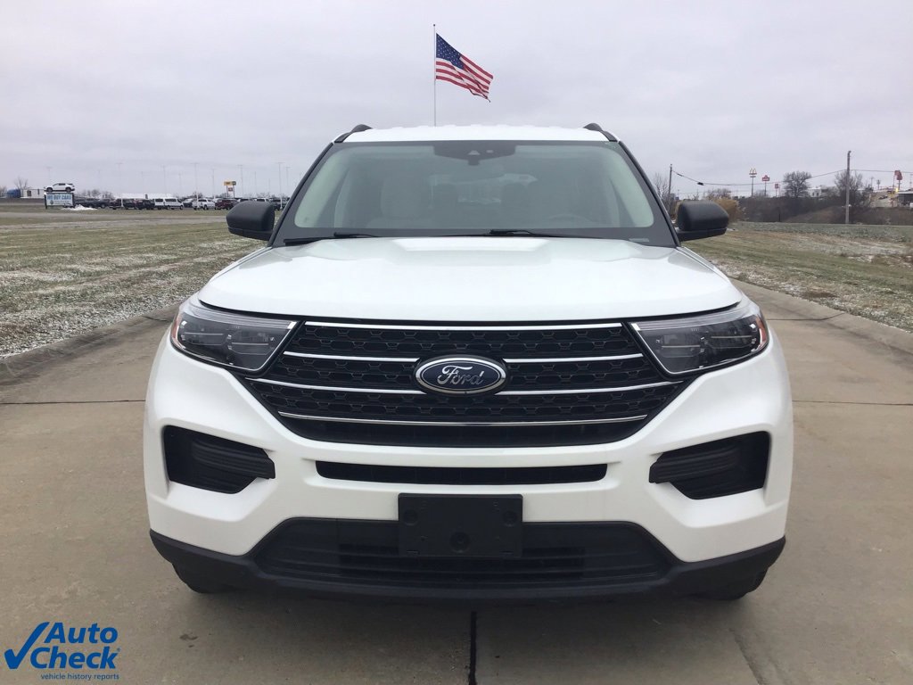 Used 2021 Ford Explorer XLT image 11