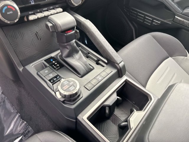 Used 2026 Toyota Tacoma TRD Off-Road AWD/4WD image 29