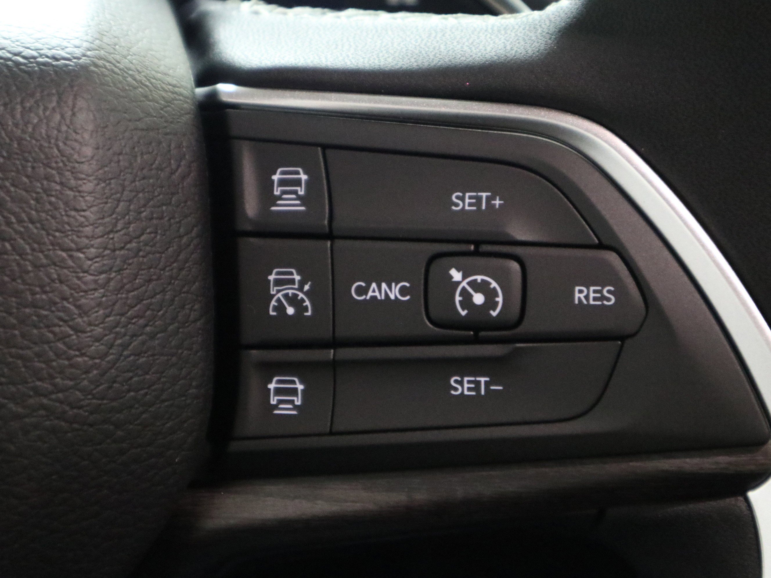 New 2025 Jeep Grand Cherokee Limited w/ Luxury Tech Group II image 29