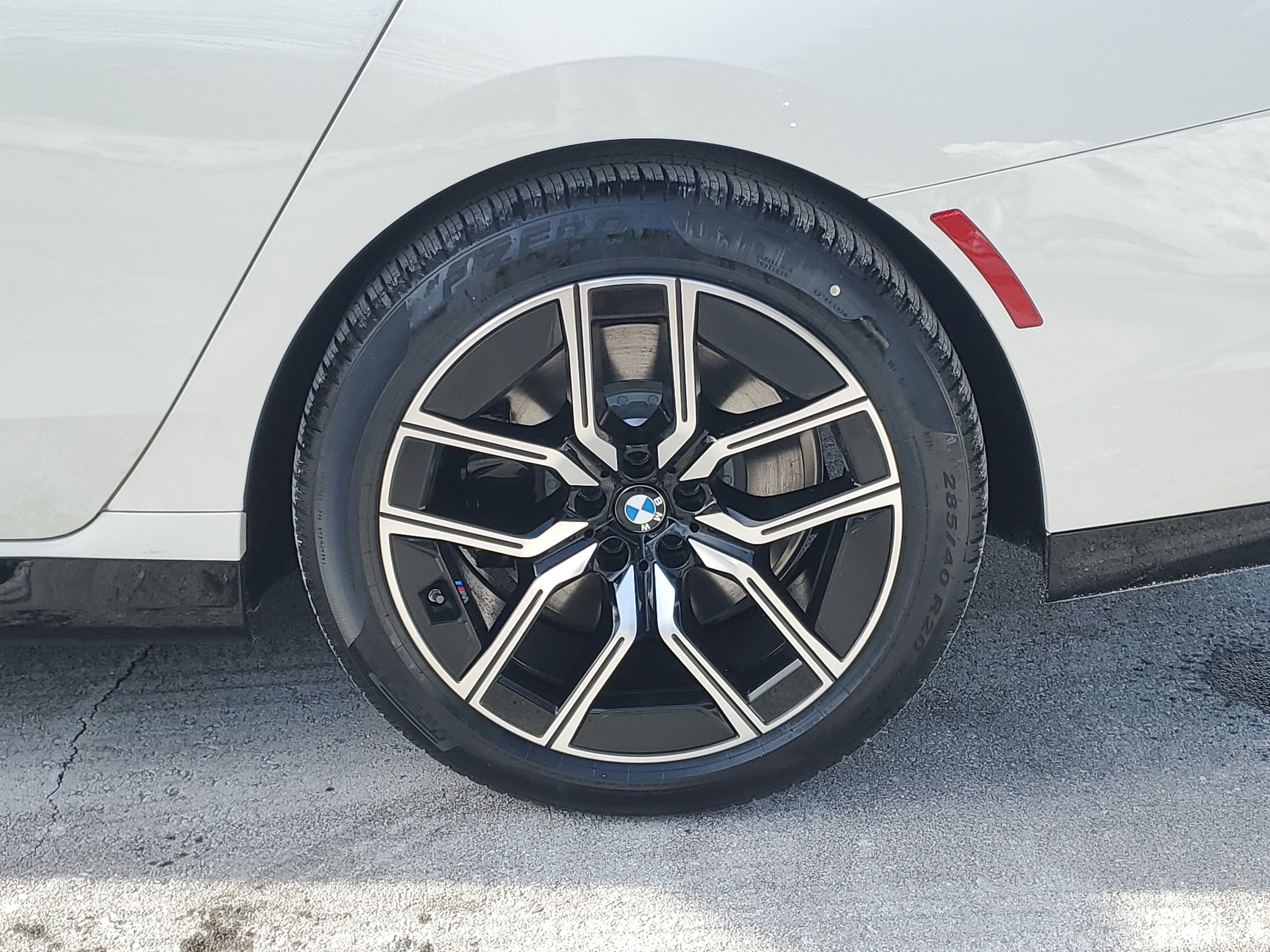 New 2026 BMW 740i xDrive image 28