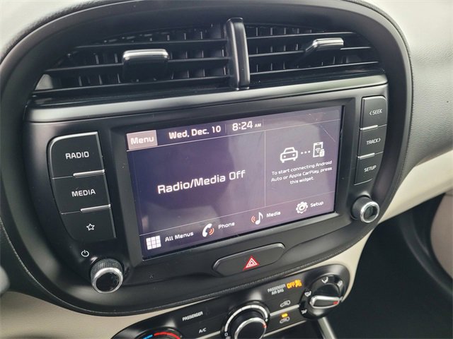 Used 2023 Kia Soul LX w/ LX Technology Package image 12