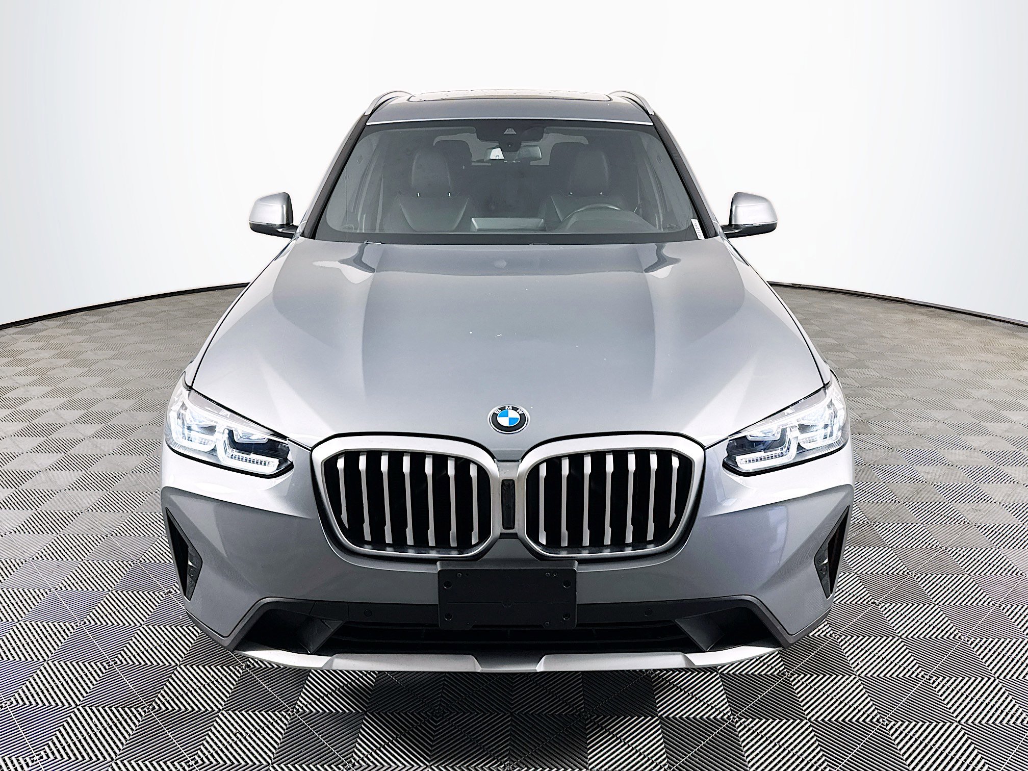 Used 2023 BMW X3 sDrive30i w/ Convenience Package RWD image 2