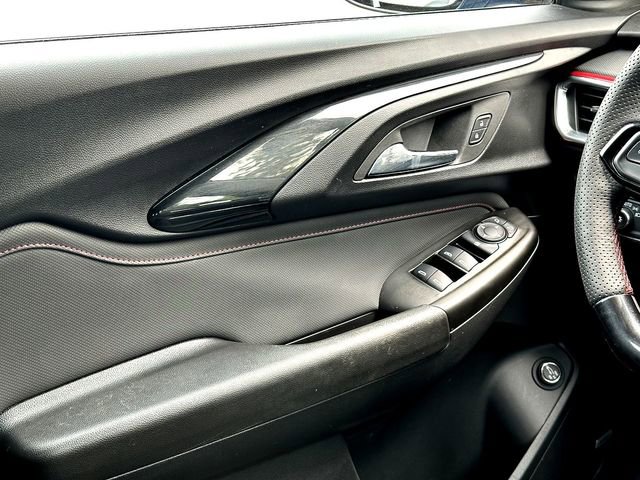 Used 2023 Chevrolet TrailBlazer RS w/ Sun and Liftgate Package AWD/4WD image 27