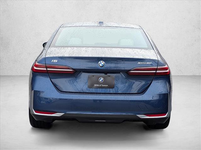 New 2026 BMW i5 eDrive40 w/ Premium Package AWD/4WD image 7