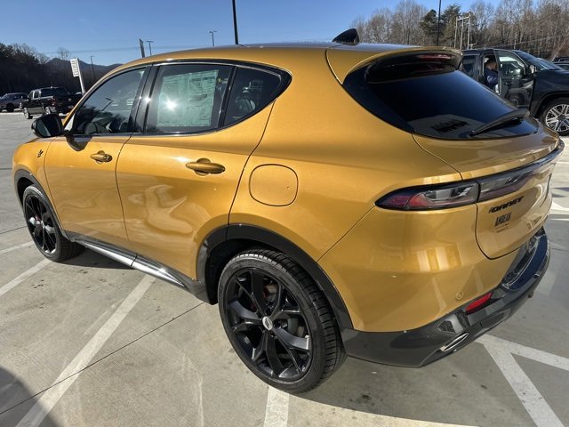 Used 2024 Dodge Hornet R/T image 7