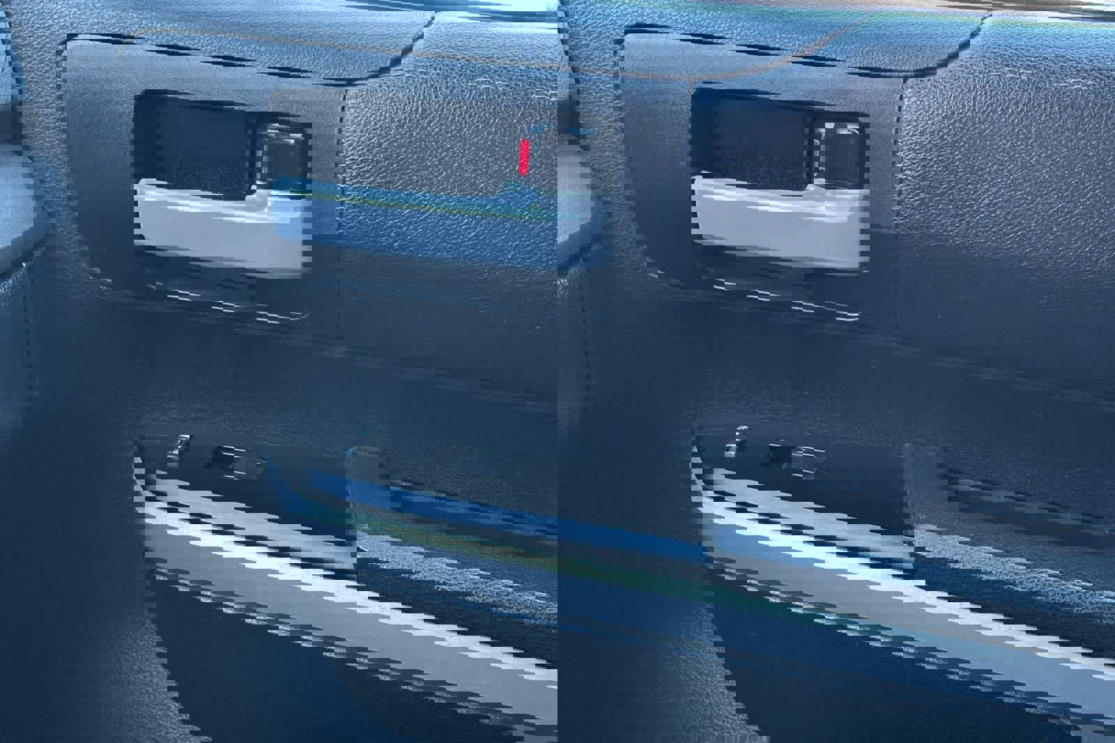 Used 2014 Toyota Tundra SR5 w/ SR5 Upgrade Package image 20