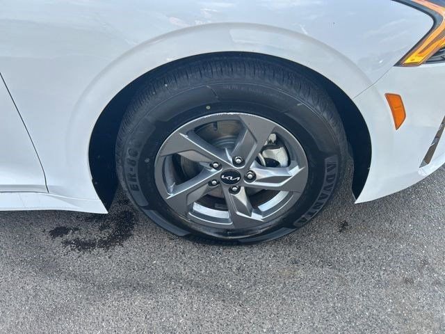 Used 2023 Kia K5 LXS FWD image 39