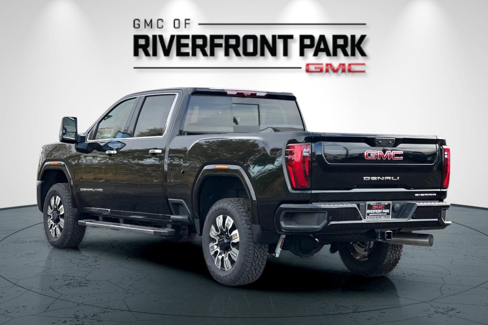 New 2026 GMC Sierra 2500 Denali w/ Denali Reserve Package image 5