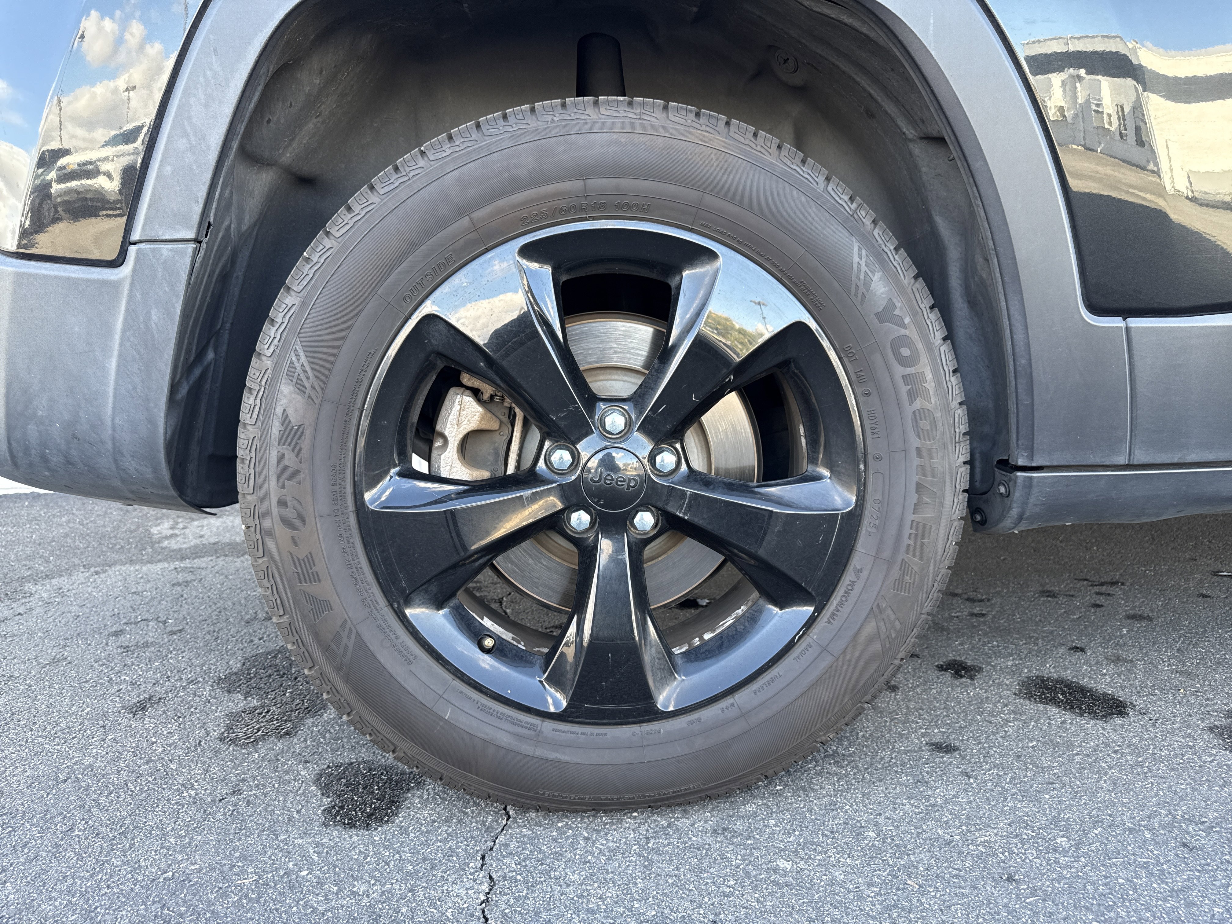 Used 2016 Jeep Cherokee Latitude w/ Comfort/Convenience Group image 23