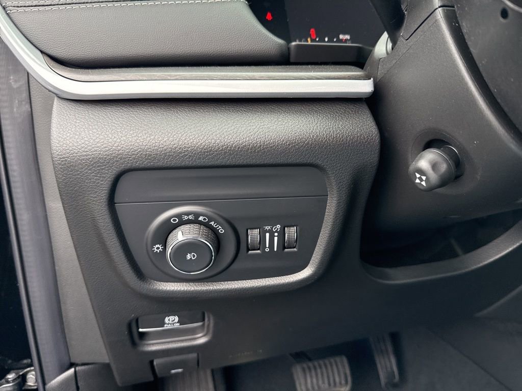 New 2026 Jeep Grand Cherokee Limited image 17