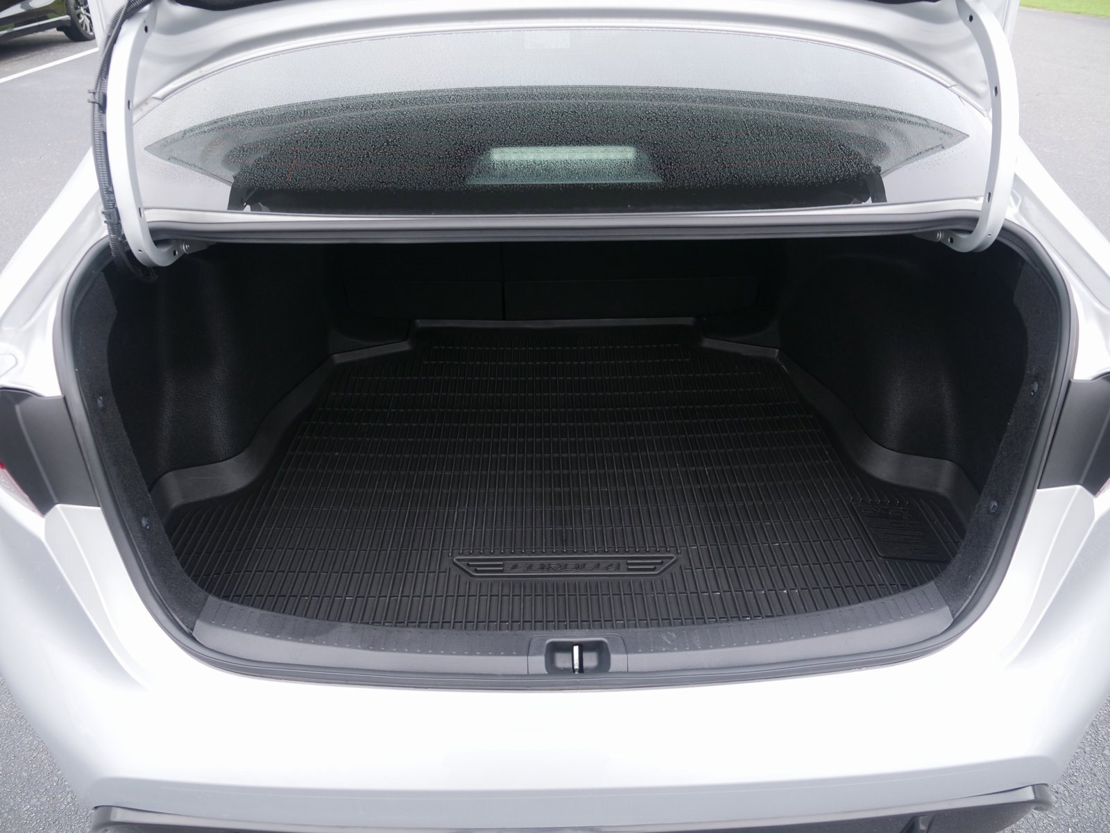 Used 2023 Toyota Corolla SE image 13