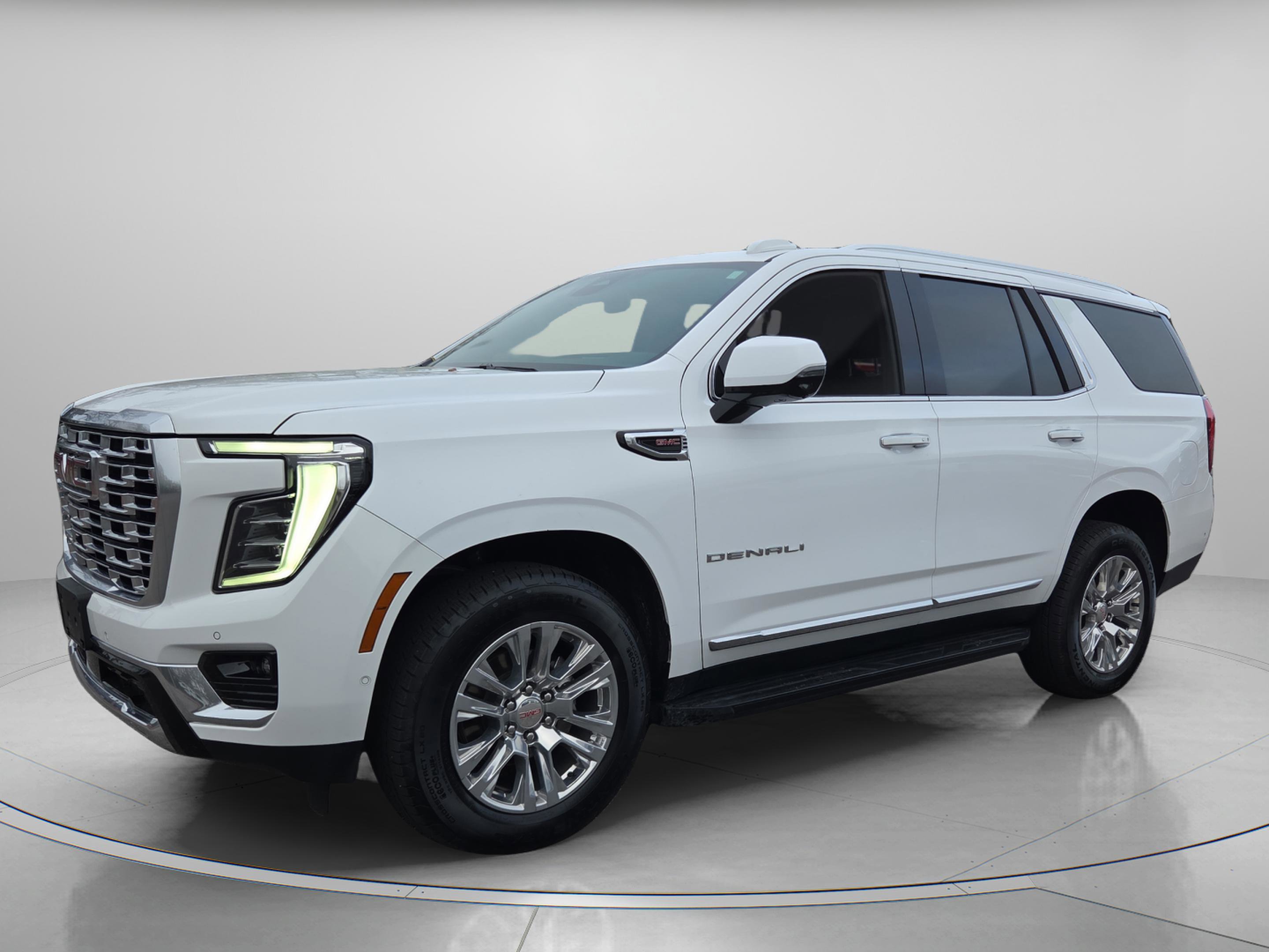 Used 2025 GMC Yukon Denali image 2