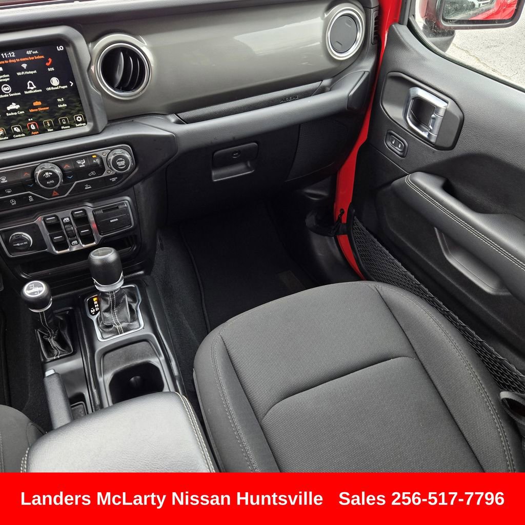 Used 2023 Jeep Gladiator Overland image 16