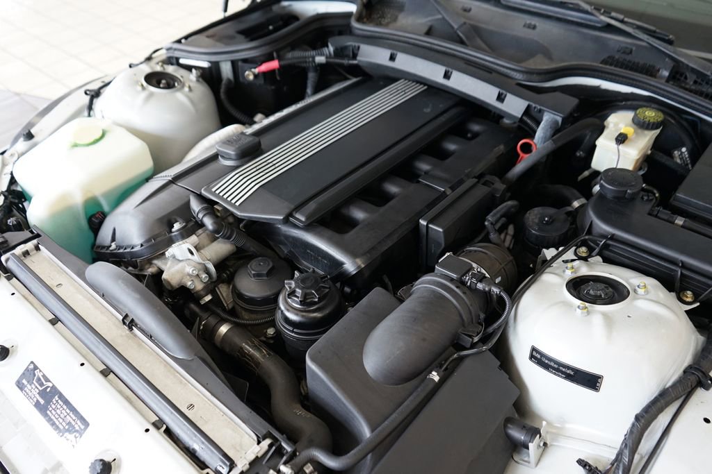 Used 2001 BMW Z3 3.0i RWD image 54