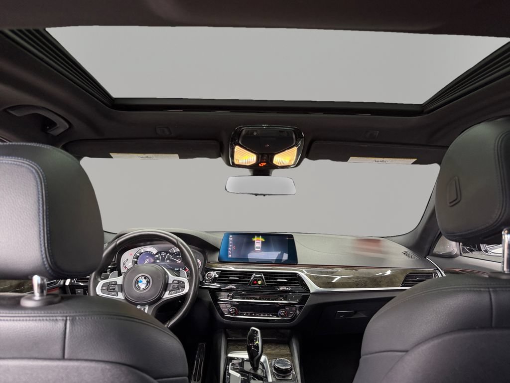 Used 2019 BMW 530i w/ M Sport Package RWD image 26