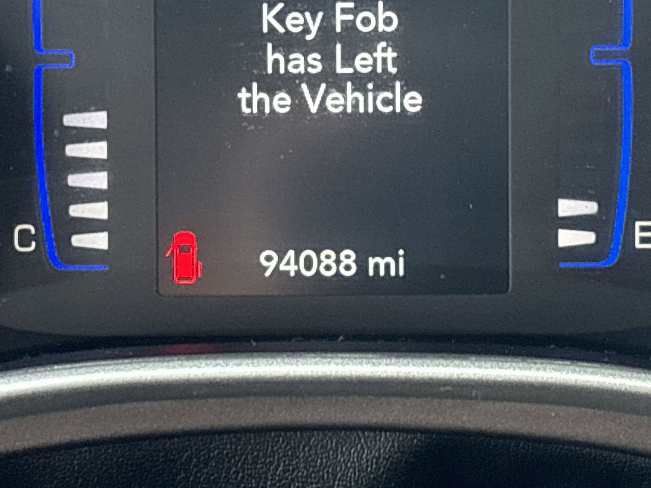 Used 2021 Chrysler Voyager LX image 30