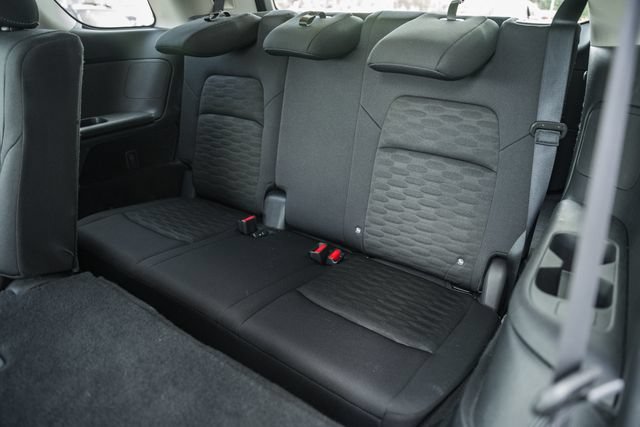 Used 2025 Nissan Pathfinder SV AWD/4WD image 40
