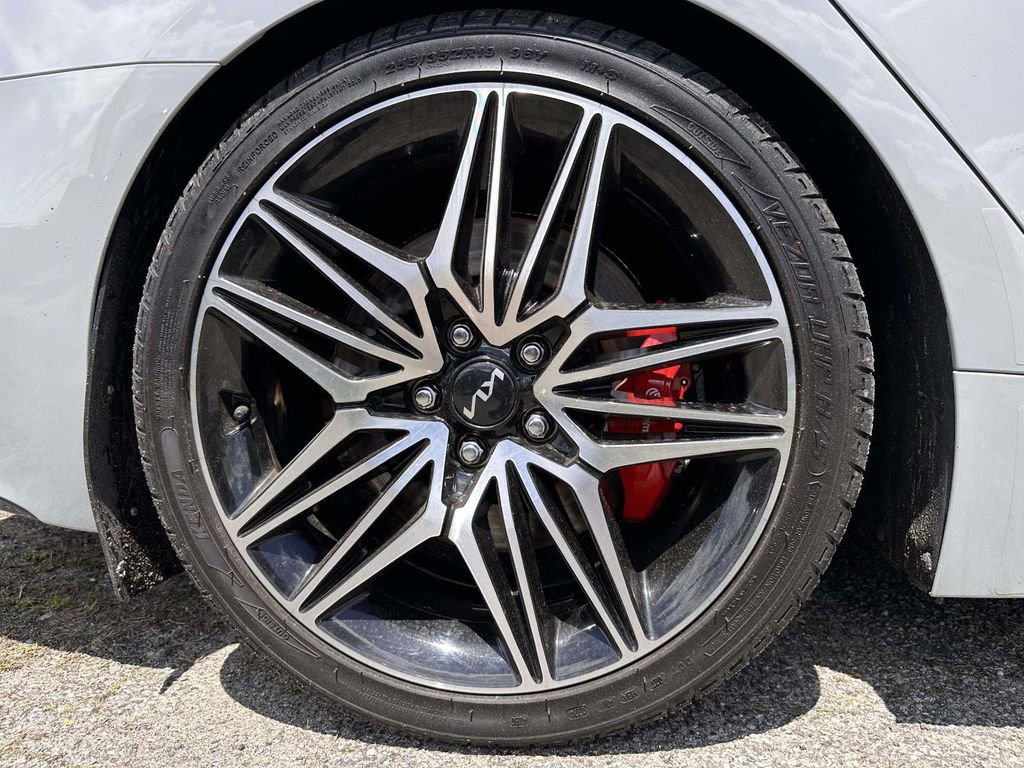 Used 2022 Kia Stinger GT1 w/ Red Interior Color Package AWD/4WD image 6