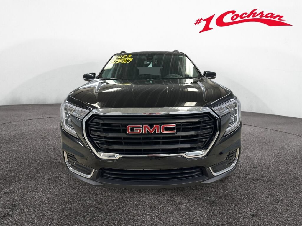 Used 2023 GMC Terrain SLE w/ Driver Convenience Package FWD image 33