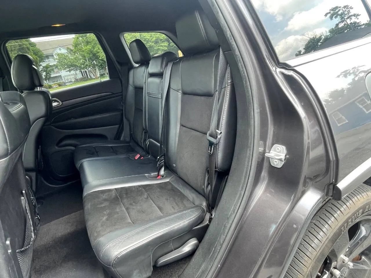Used 2015 Jeep Grand Cherokee Altitude RWD image 26