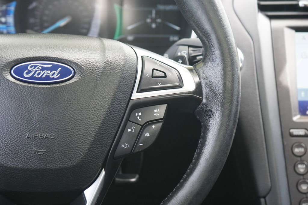 Used 2019 Ford Fusion Titanium AWD/4WD image 15
