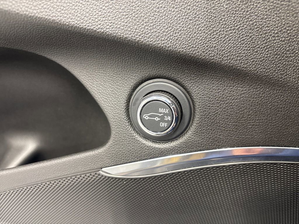 Used 2024 Buick Enclave Essence w/ Sport Touring Edition image 32