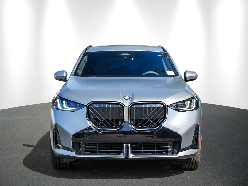New 2026 BMW X3 xDrive30i w/ M Sport Package AWD/4WD image 2