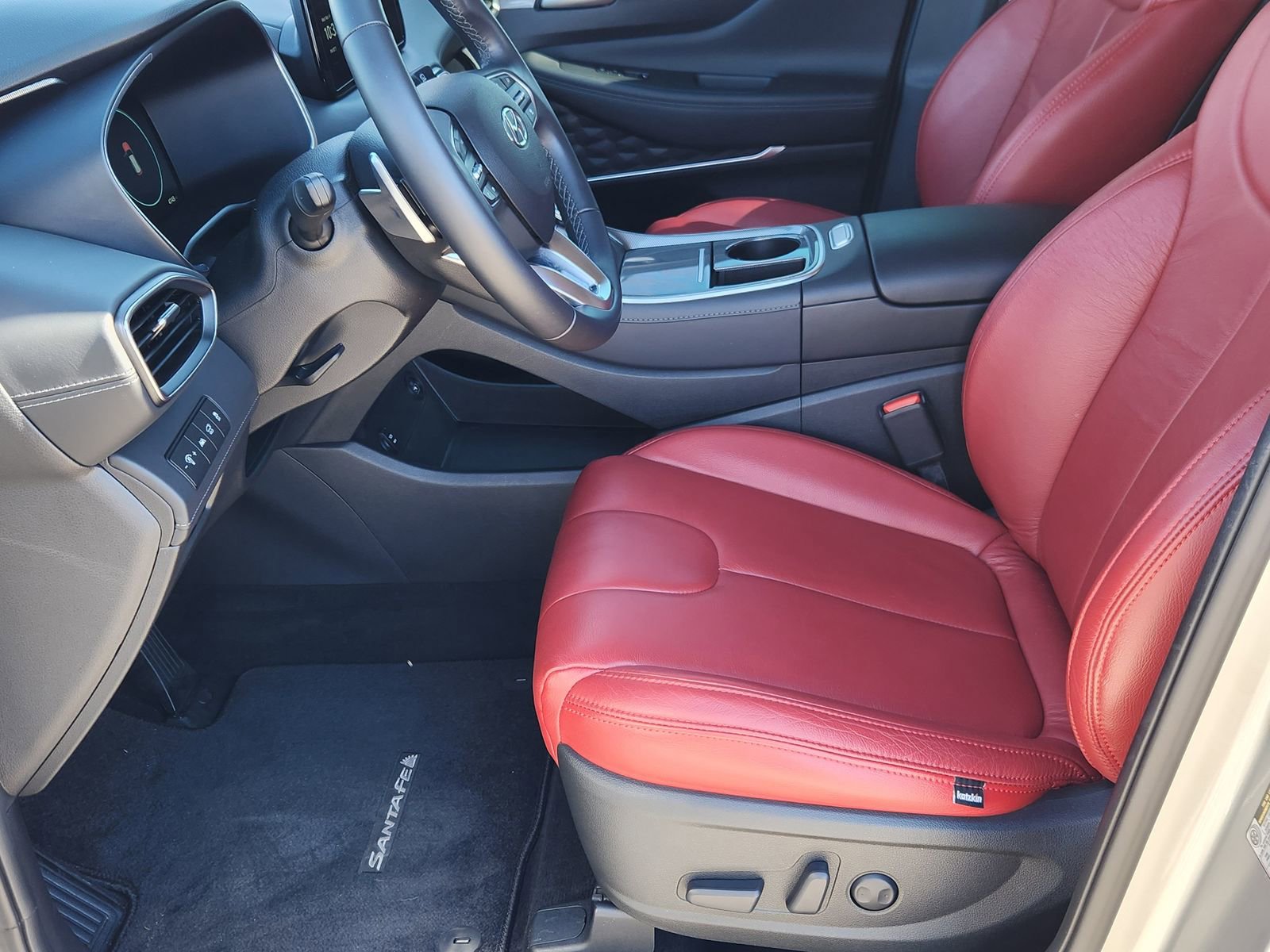 Used 2023 Hyundai Santa Fe SEL w/ Premium Package image 7