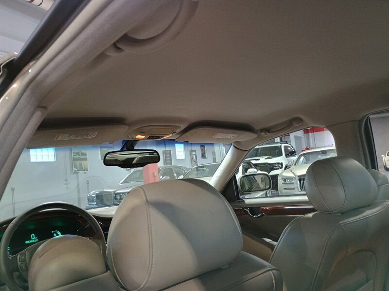 Used 2001 Cadillac De Ville FWD image 48