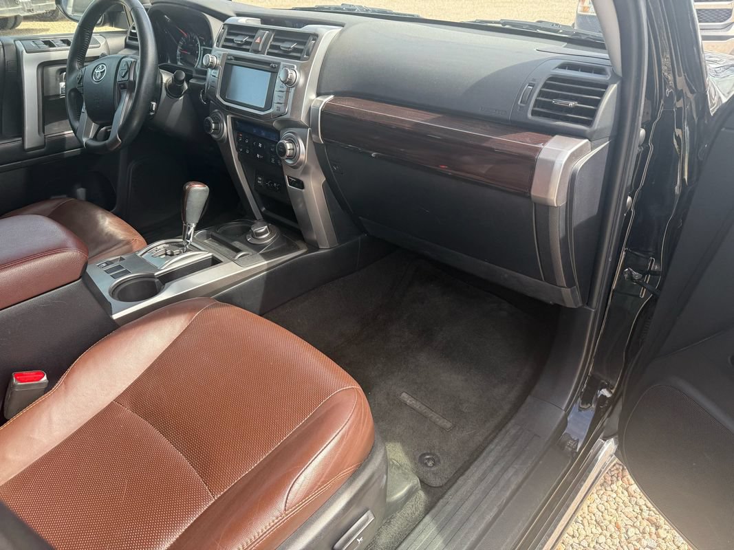 Used 2018 Toyota 4Runner Limited AWD/4WD image 14