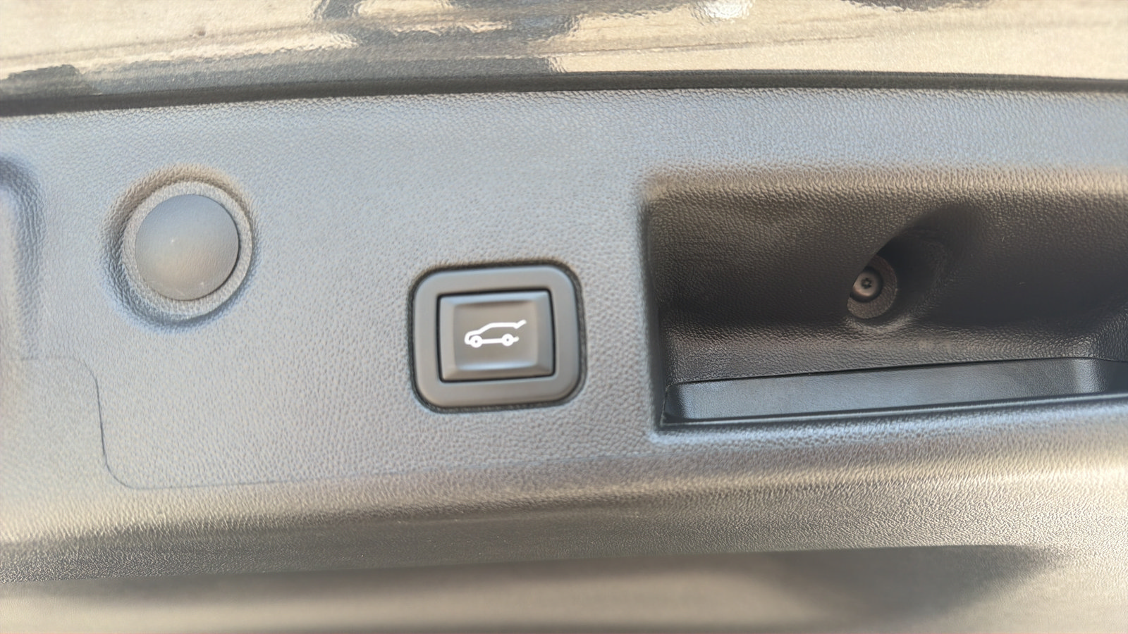 Used 2023 Chevrolet Equinox LT AWD/4WD image 24