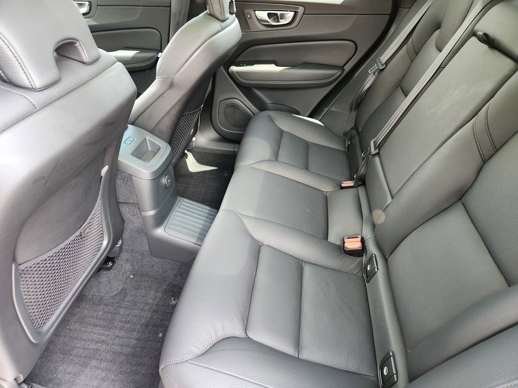 Used 2023 Volvo XC60 T8 Plus w/ Climate Package AWD/4WD image 19