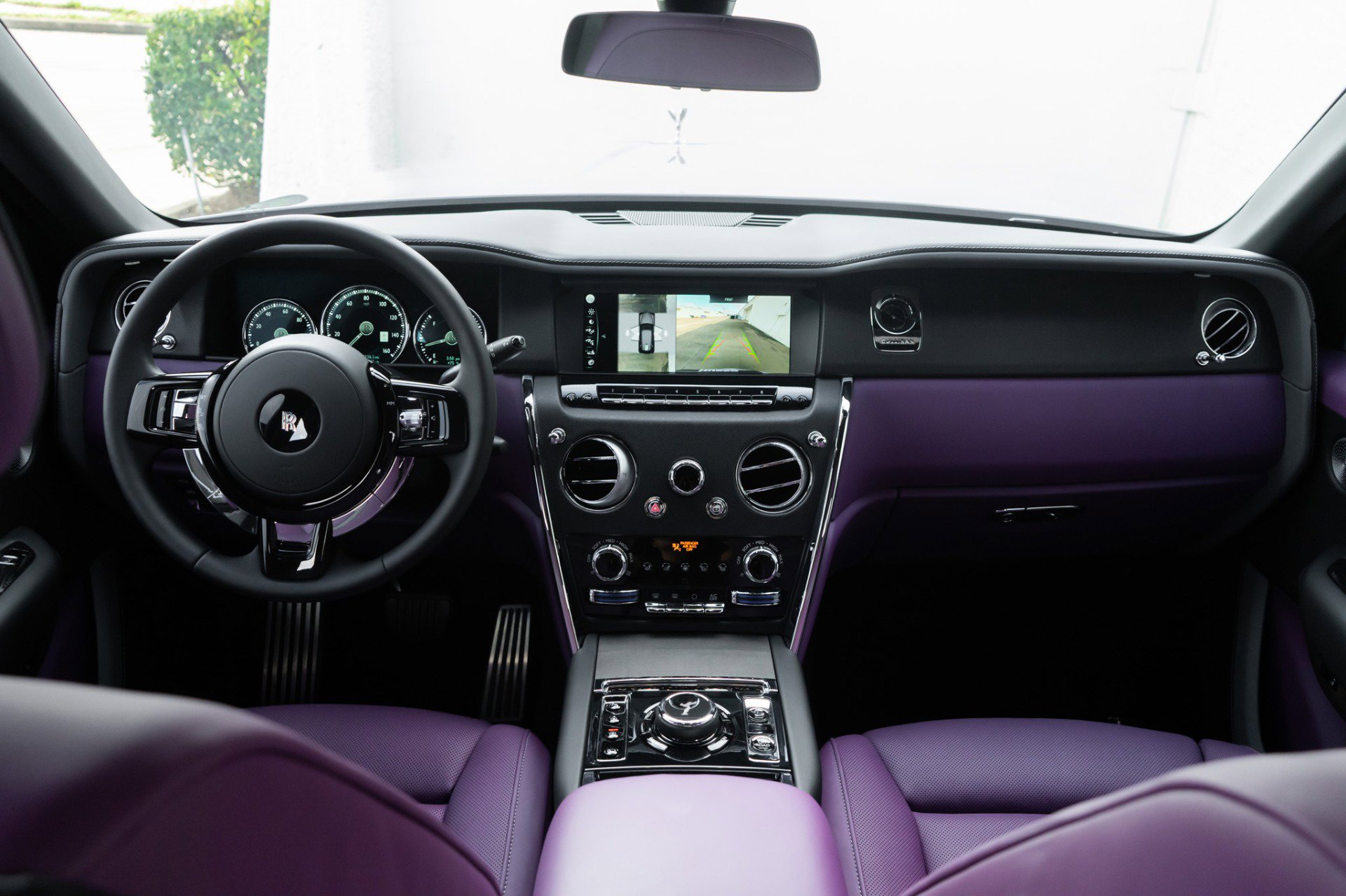 Used 2024 Rolls-Royce Cullinan image 18