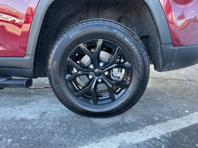 Used 2024 Jeep Grand Cherokee Altitude image 36