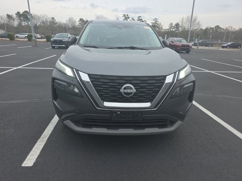 Used 2023 Nissan Rogue S image 16