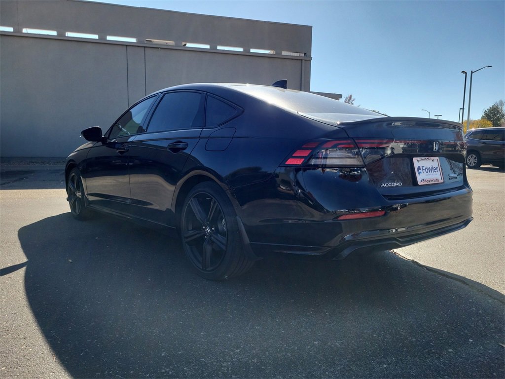 Used 2023 Honda Accord Sport image 3