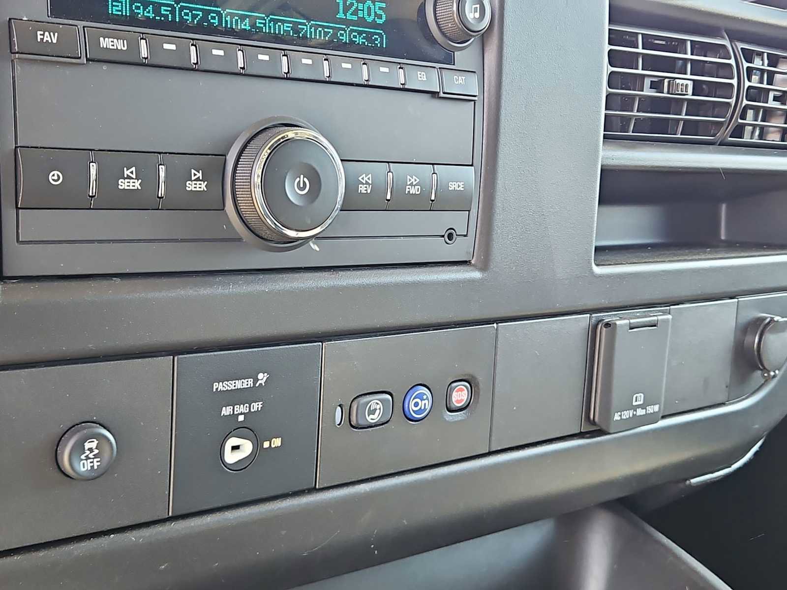 Used 2024 GMC Savana 2500 w/ Driver Convenience Package image 24