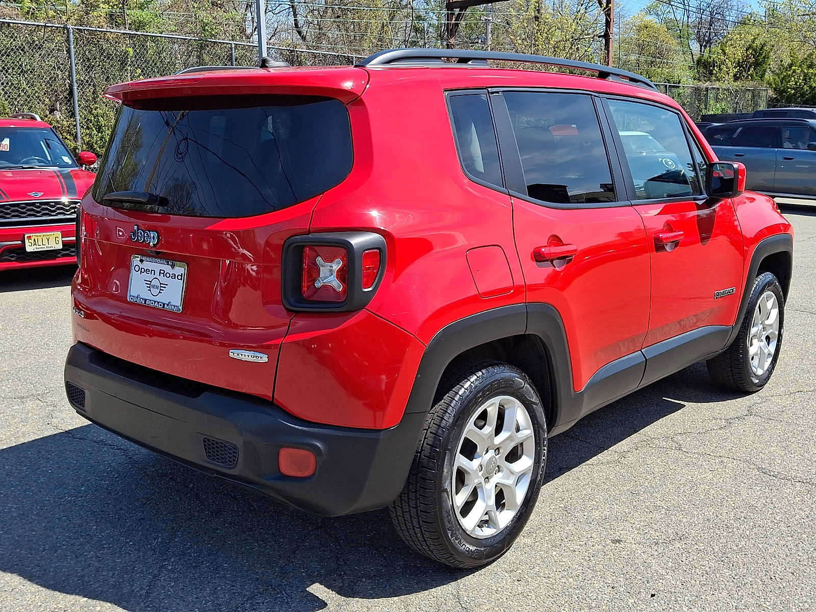 Used 2017 Jeep Renegade Latitude image 8