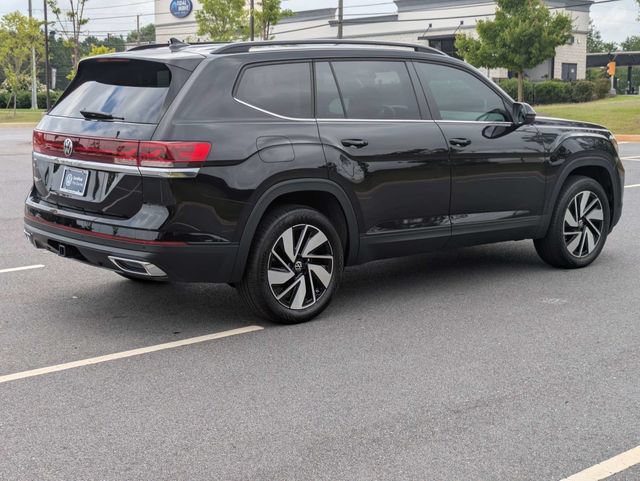 Certified 2026 Volkswagen Atlas SE FWD image 4