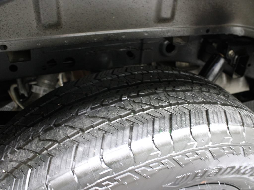 Used 2025 Ford F150 Lariat AWD/4WD image 46