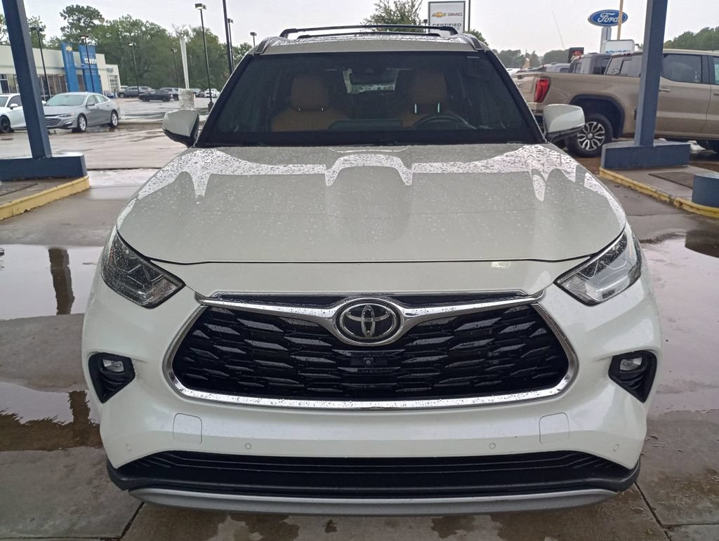 Used 2021 Toyota Highlander Platinum FWD image 8
