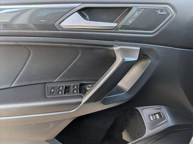 Used 2021 Volkswagen Tiguan SEL Premium R-Line image 15