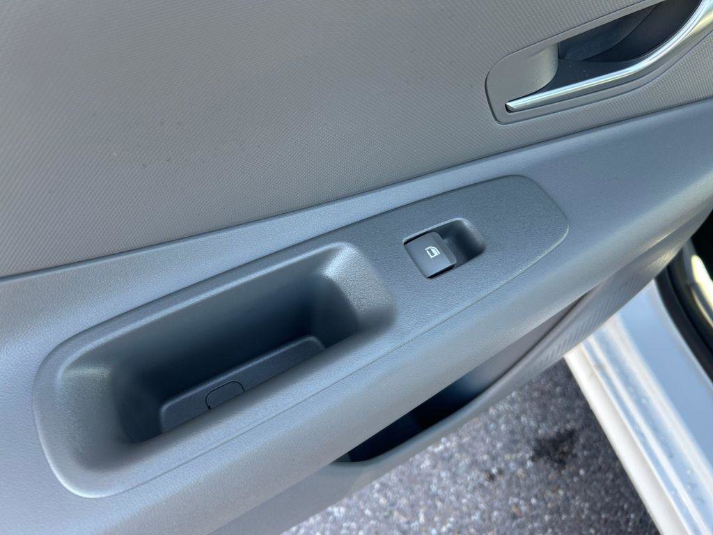 New 2026 Hyundai Elantra Blue image 12