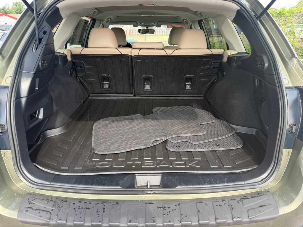 Used 2017 Subaru Outback 2.5i Limited AWD/4WD image 15