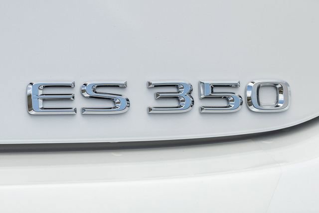 Used 2025 Lexus ES 350 w/ Accessory Package (Z2) FWD image 5
