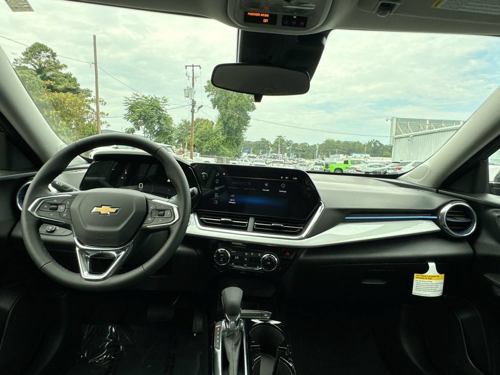 New 2026 Chevrolet Trax LT w/ LT Convenience Package FWD image 30